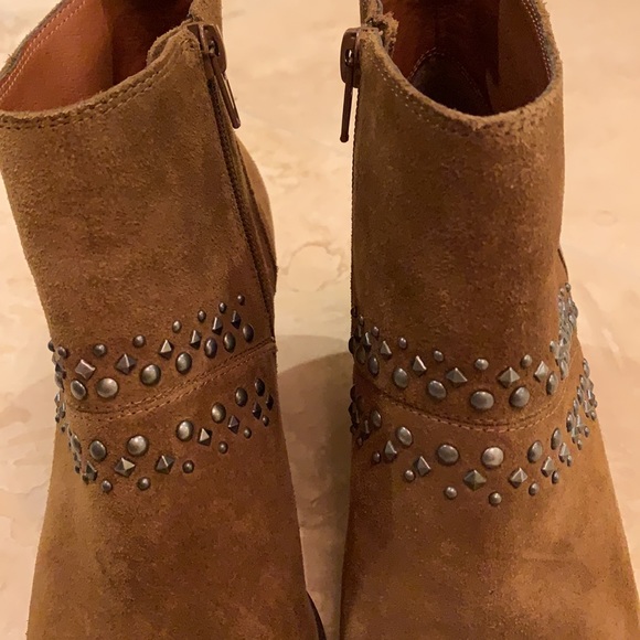 Lucky Brand Latinia Genuine Suede Heeled Ankle Boots - Picture 4 of 8